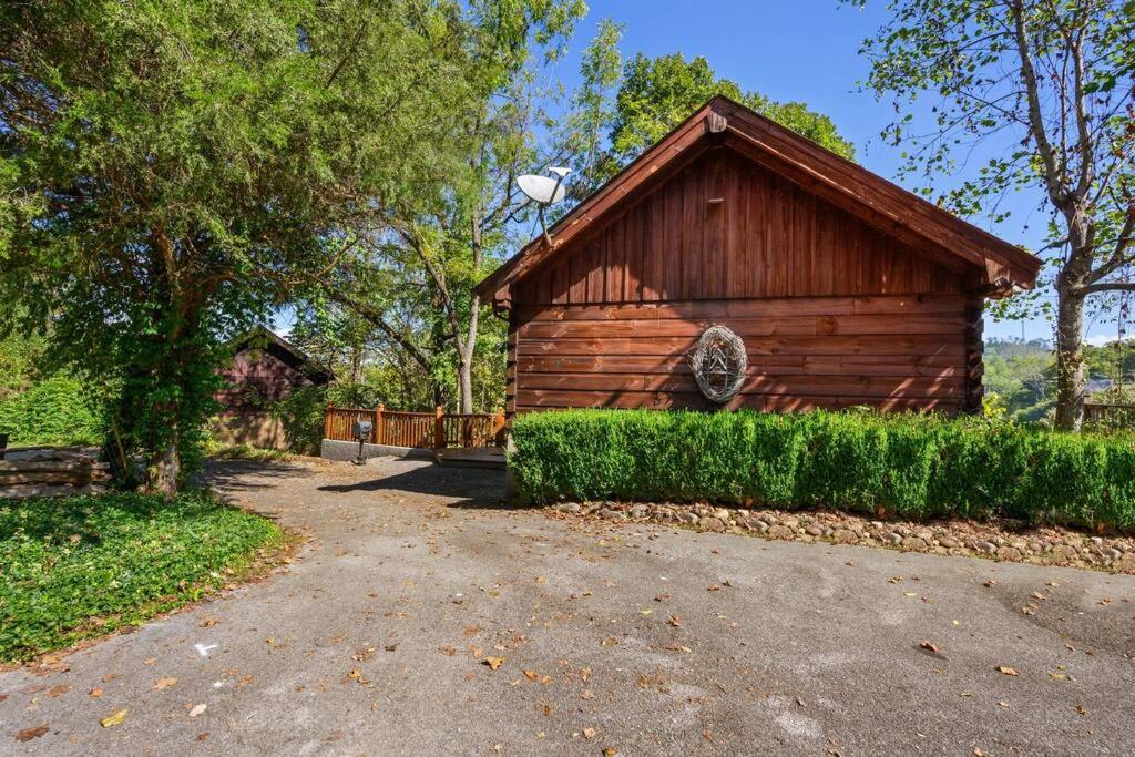 Do Not Disturb - Pigeon Forge Smoky Mountain Studio Cabin, Hot Tub, Fireplace Eksteriør bilde